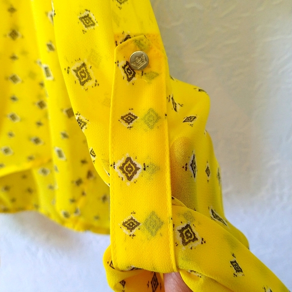 CHAUS TIE Front Blouse NWT - Picture 8 of 10